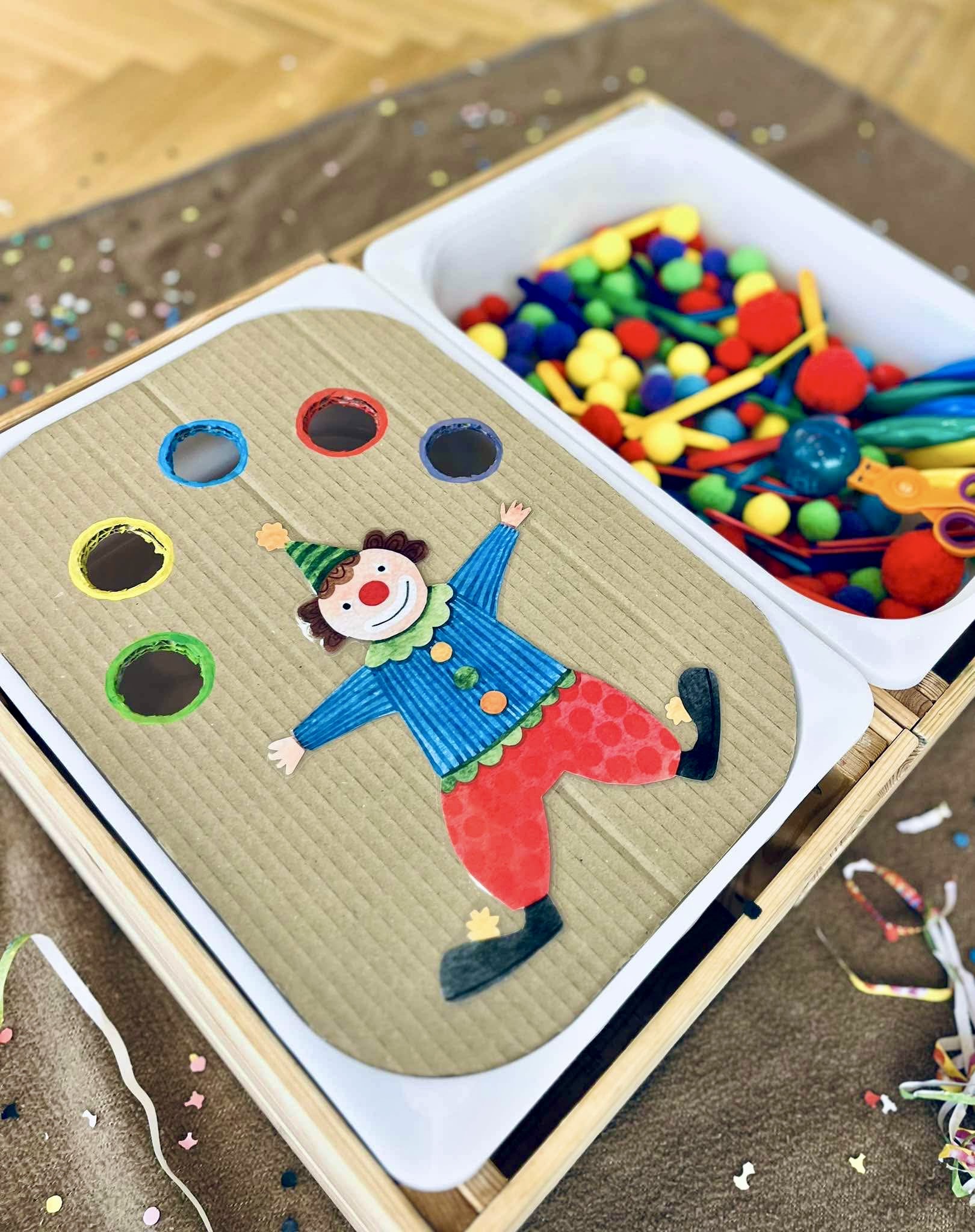 SMYSLOHRANÍ - KARNEVAL